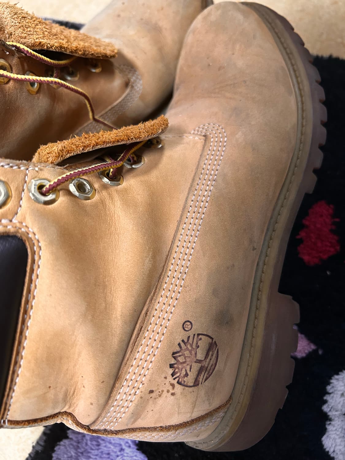 팀버랜드 6인치 부츠 판매합니다 상품이미지3