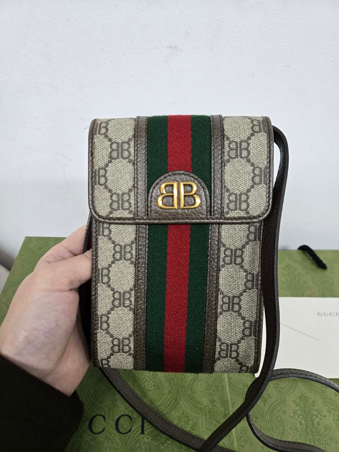 [보증서 정품] 구찌 발렌시아가 폰홀더백 상품이미지5