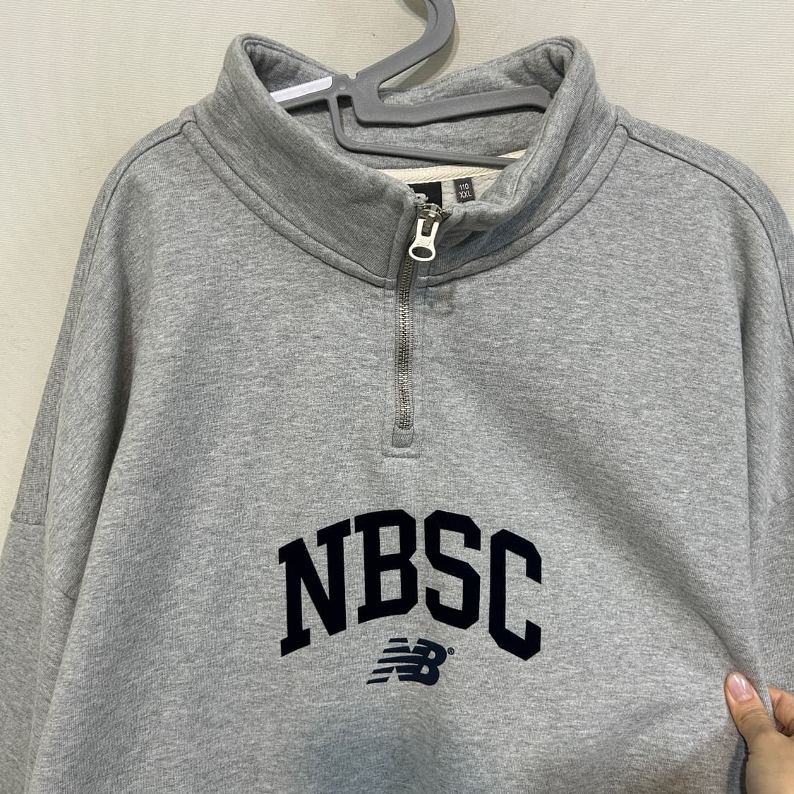 뉴발란스 남성 기모 그레이 반집업 티셔츠 110 상태최상 상품이미지2