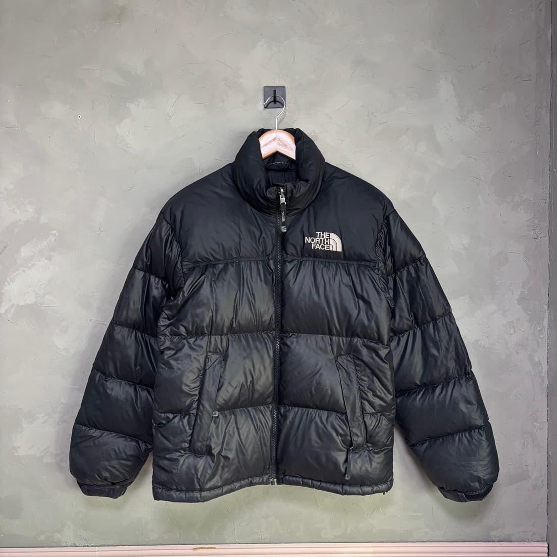 노스페이스 700 눕시 구스다운 패딩 블랙 상품이미지1