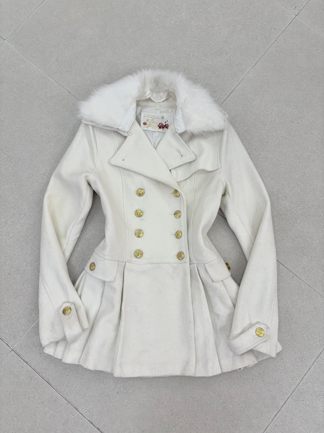 리즈리사 아이보리 플리츠 코트 상품이미지1