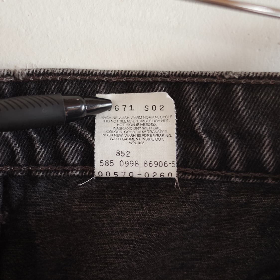 90's Levi's 570 Black Denim Pants 상품이미지10