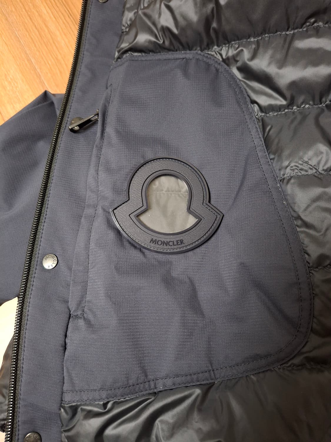 몽클레어 경량 패딩 자켓 상품이미지5