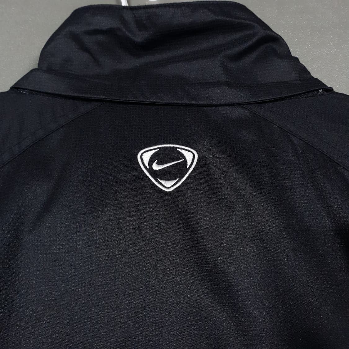 실측 XL 나이키 인테르 인터밀란 100주년 한정판 스우시 미드필드 자켓 상품이미지10