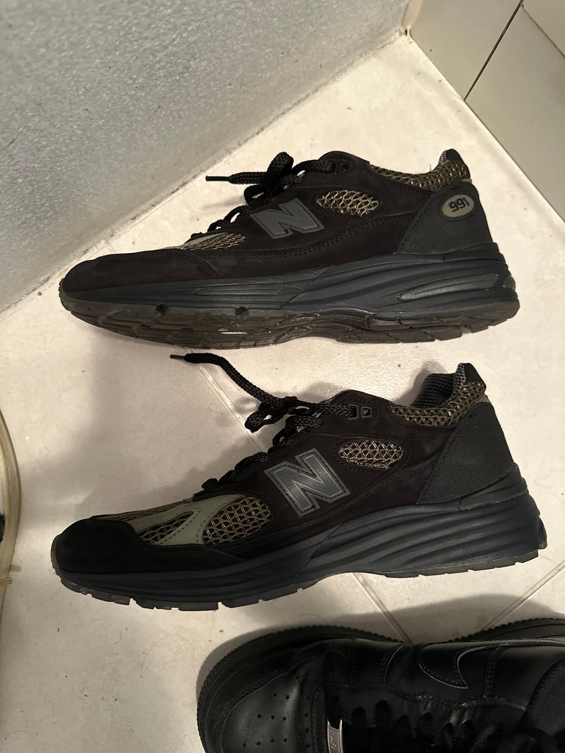 스톤아일랜드 뉴발란스 991v2 블랙 올리브 나이트 상품이미지4