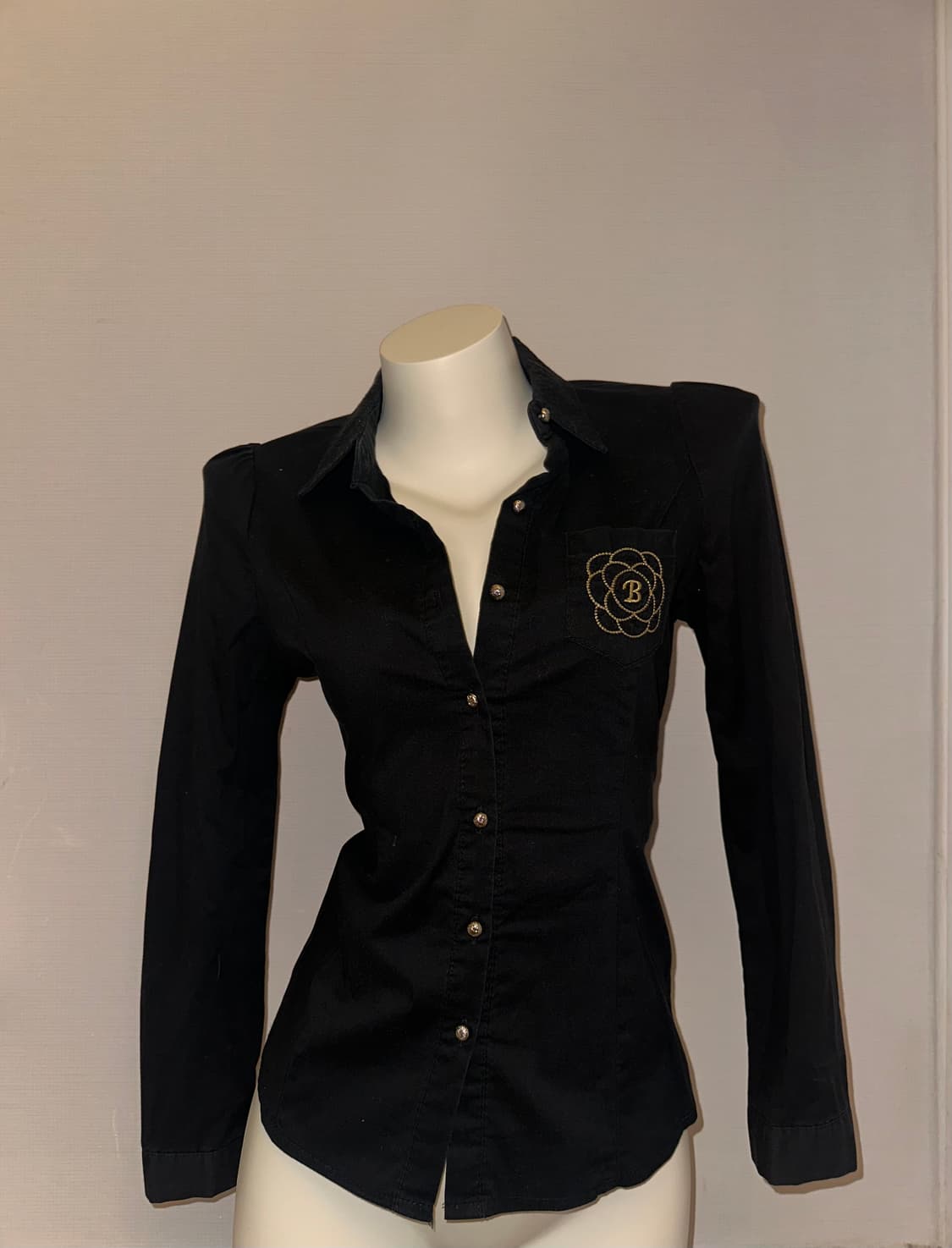 빈티지 슬림핏 블랙 셔츠 상품이미지2