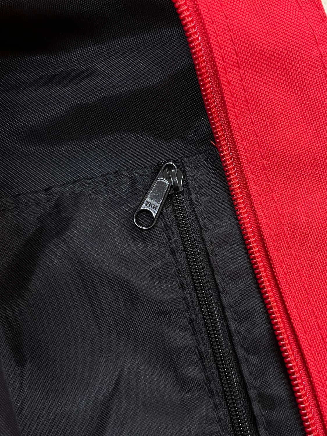 꾸레쥬 로고 쇼퍼백 레드 상품이미지5