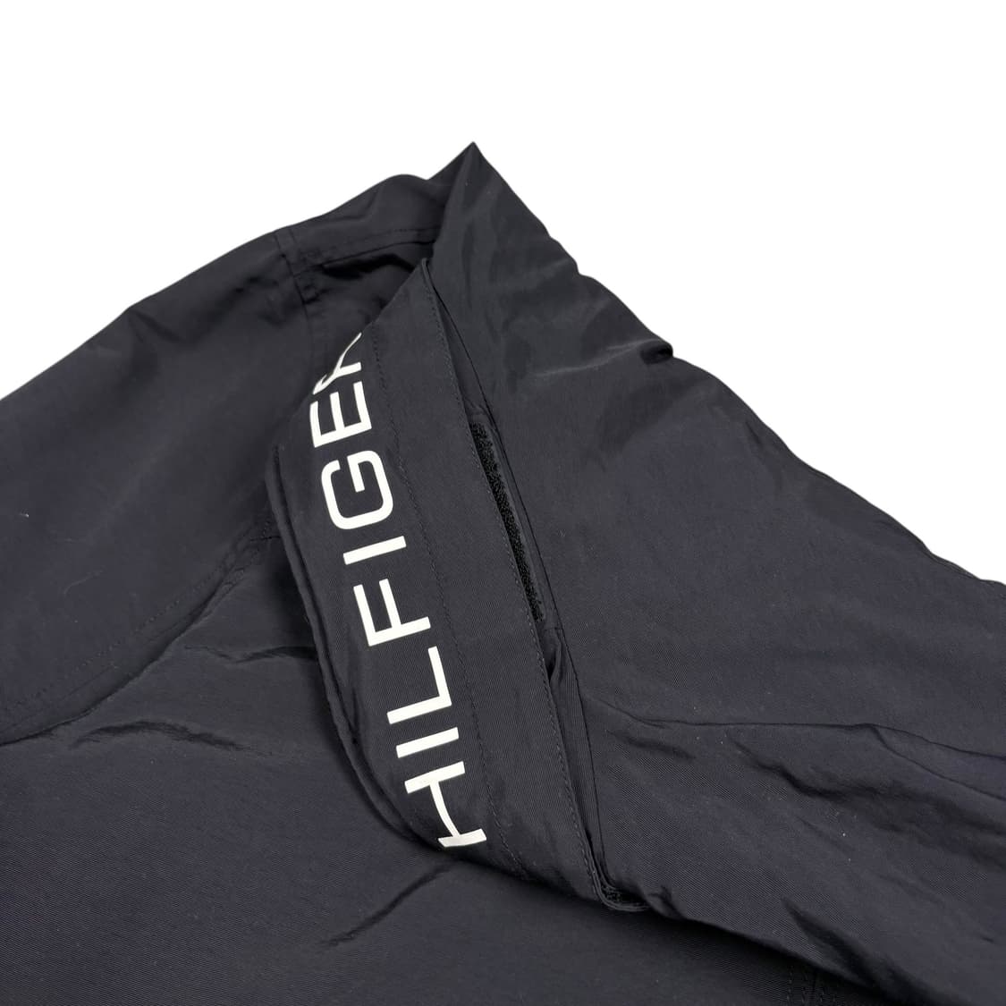 타미힐피거 블랙 바람막이 상품이미지3