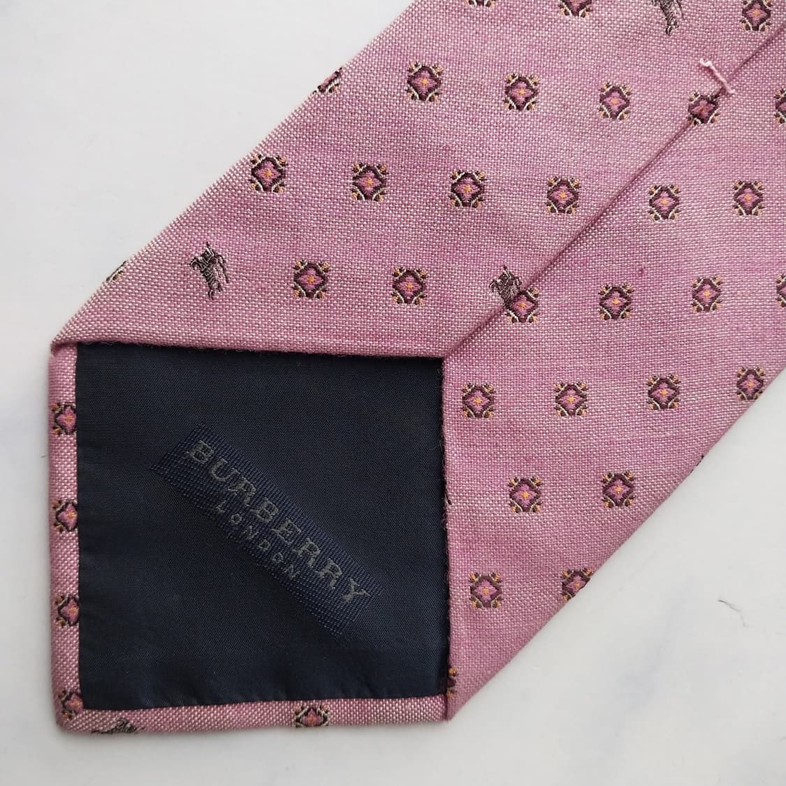 버버리 넥타이 기마사 자수 패턴 핑크 9.5cm A+등급 k2515 상품이미지8