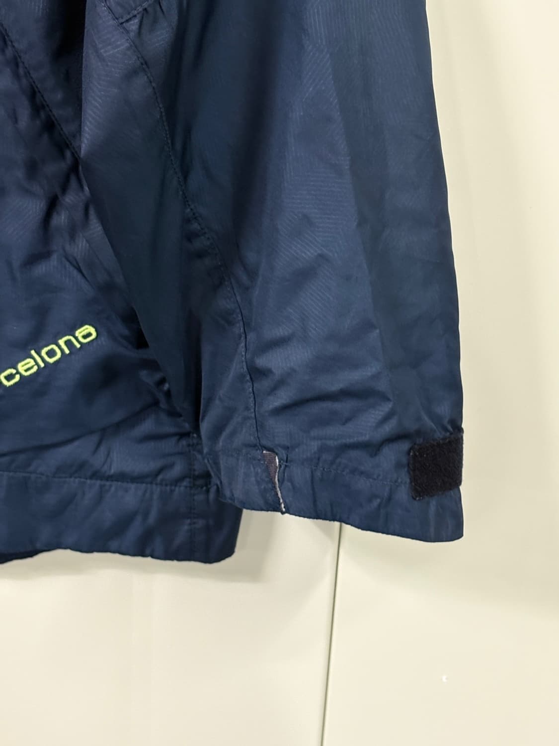 나이키 바르셀로나 바람막이 상품이미지3