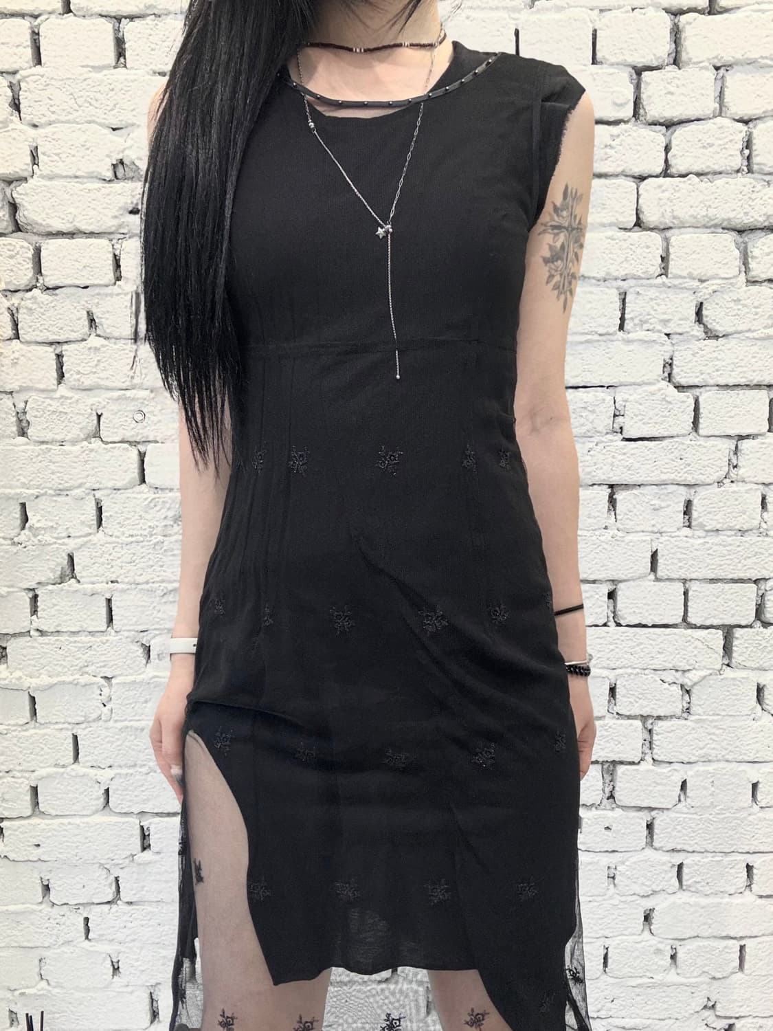 Sheer Embroidered Layered Sleeveless ops 상품이미지3