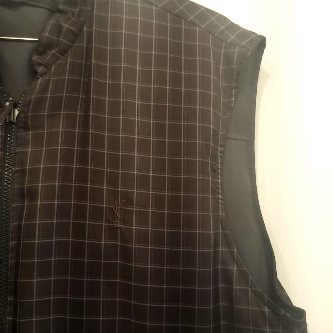 입생로랑 클래식 체크 패턴 베스트 집업/100 상품이미지1