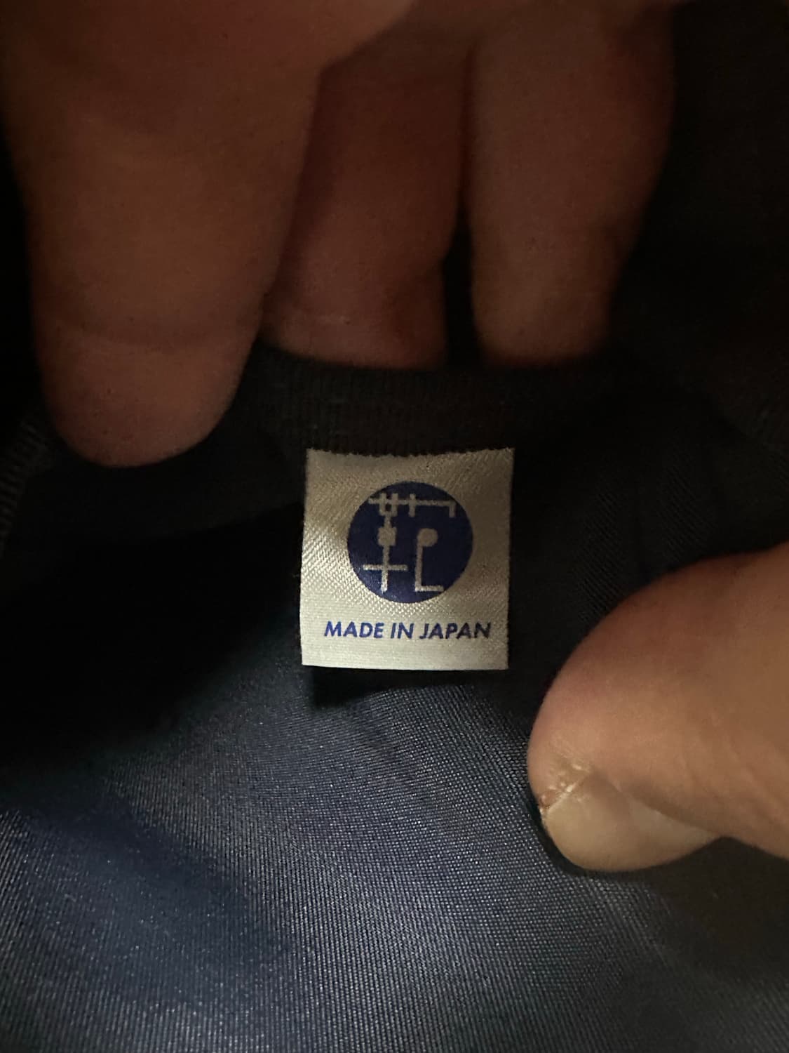 PORTER 요시다 포터 스모키 버티컬 숄더백 네이비 블루 상품이미지9