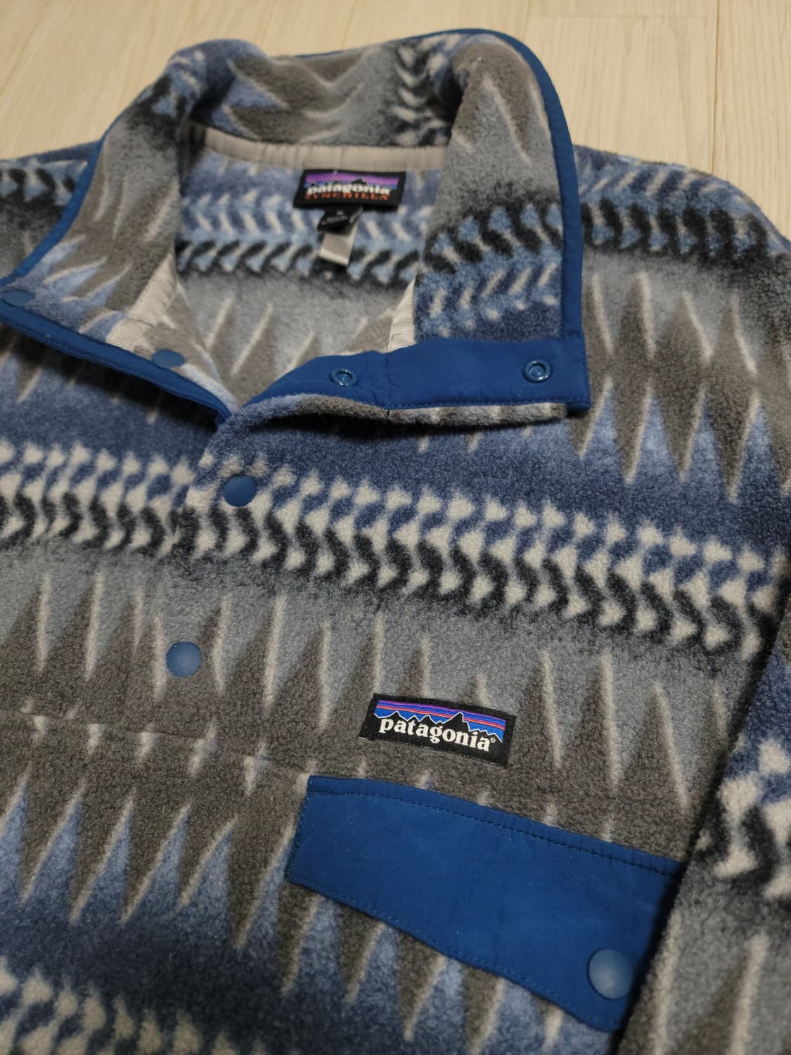 [M] 파타고니아 신칠라 헤비웨이트 아즈텍 그레이/블루 상품이미지3