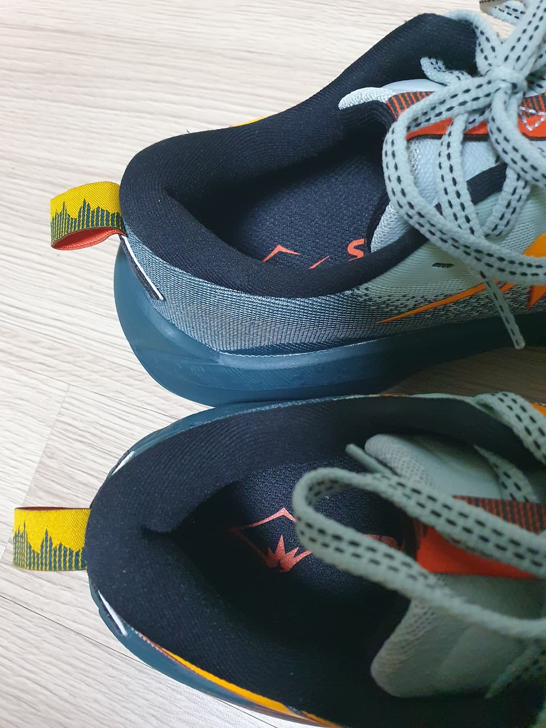 아식스 트라부코 맥스 4 트레일러닝화 255 상품이미지9