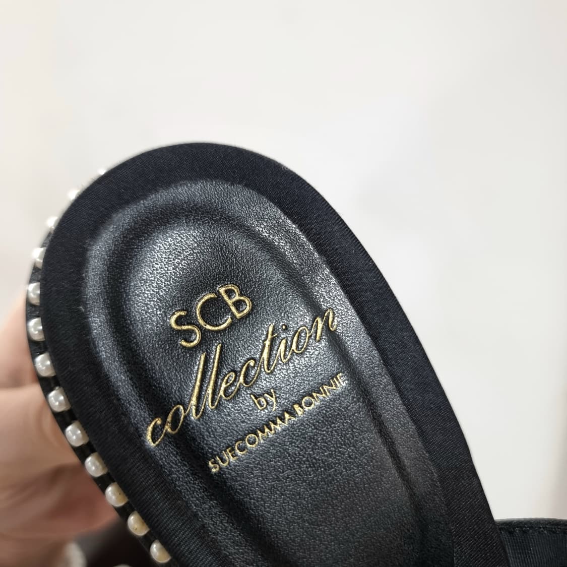 슈콤마보니 SCB컬렉션 진주장식 샌들힐 뮬 (235/표기365) 상태굿 상품이미지4