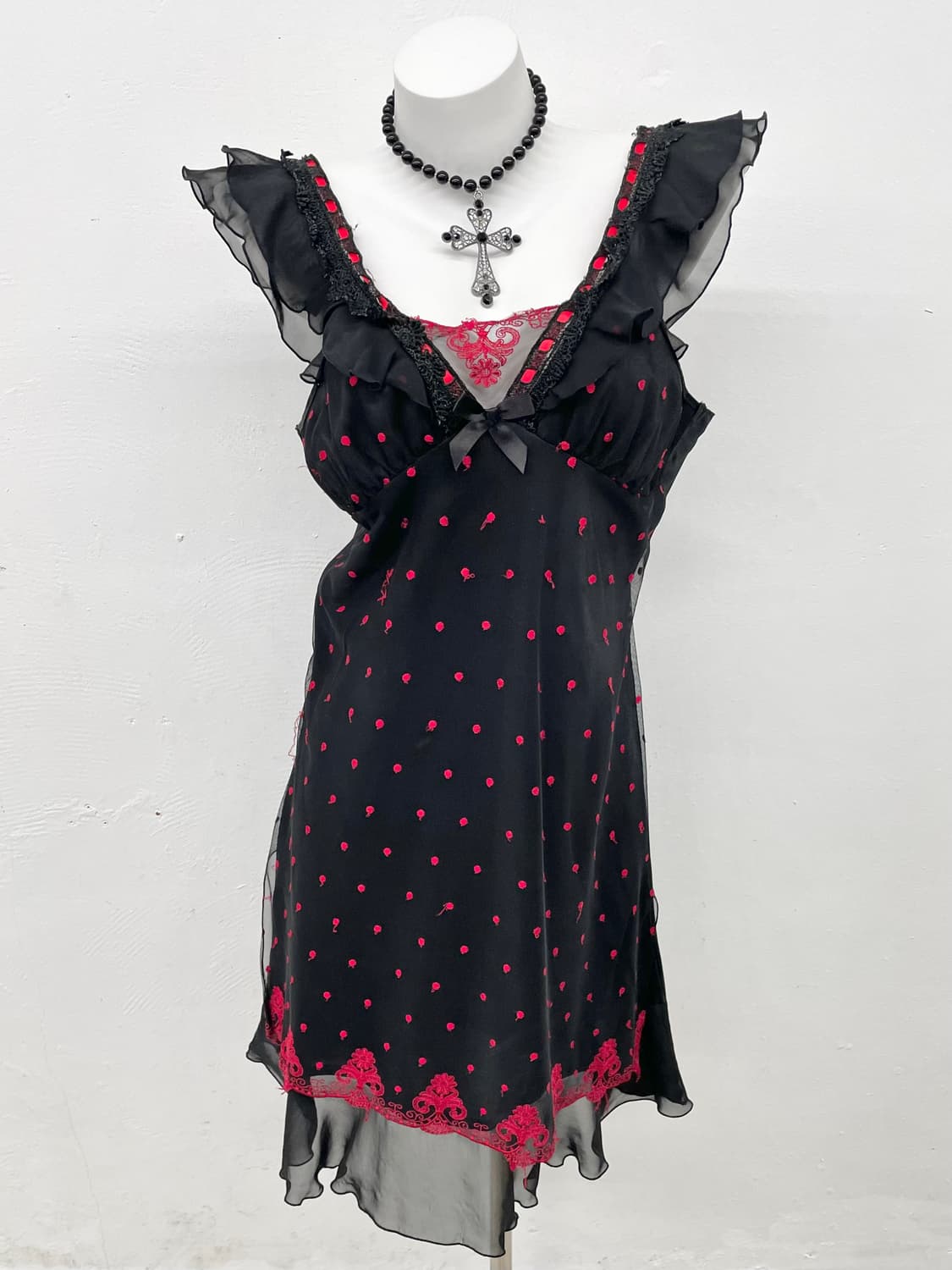 블랙 레이스 도트 프릴 슬립 상품이미지1