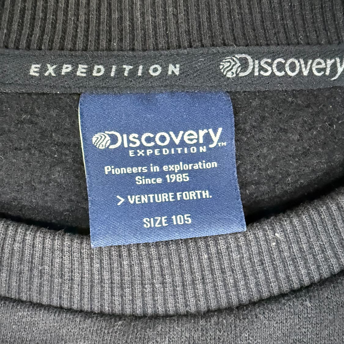 105 디스커버리 빅로고 기모 맨투맨 0129T1 상품이미지4