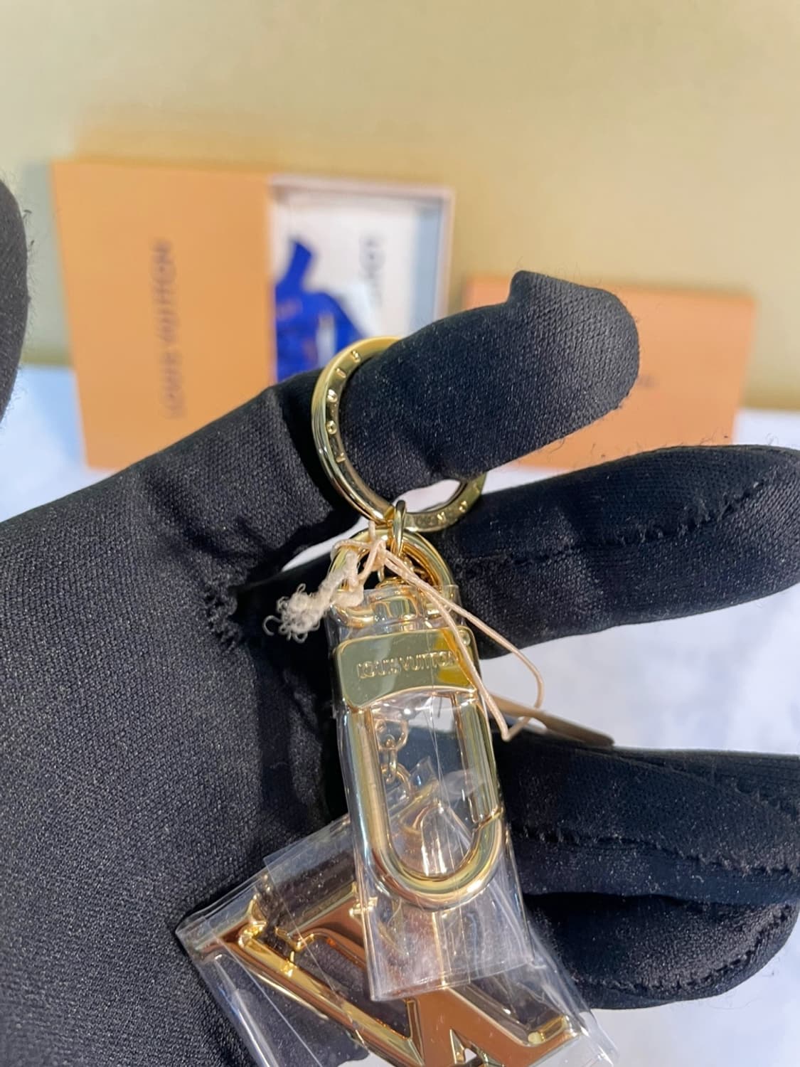 루이비통 LV 파셋 키홀더 골드 상품이미지2