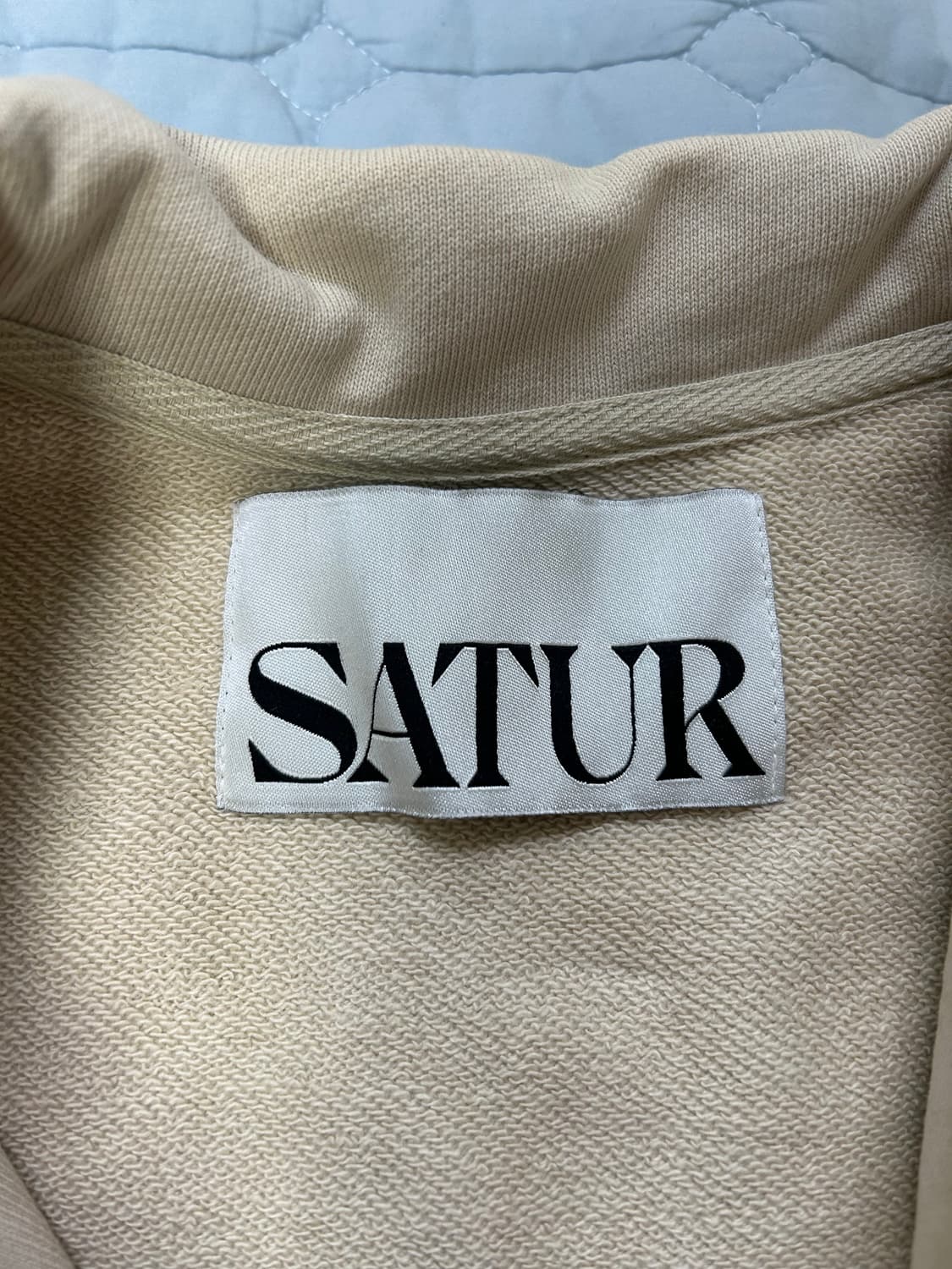 세터 포시즌 아를 풀오버 스웨트셔츠 세이지베이지 상품이미지5