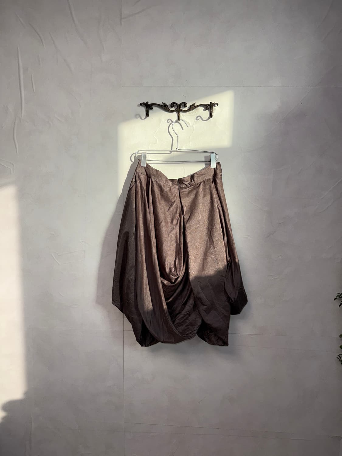 Brown flower draped silk balloon skirt 상품이미지4