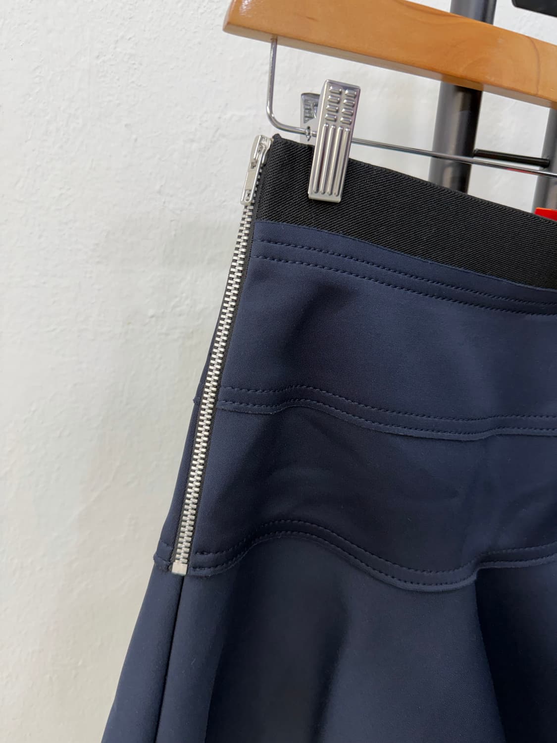 새제품) 럭키슈에뜨 네이비 플레어 스커트 치마 36 상품이미지6