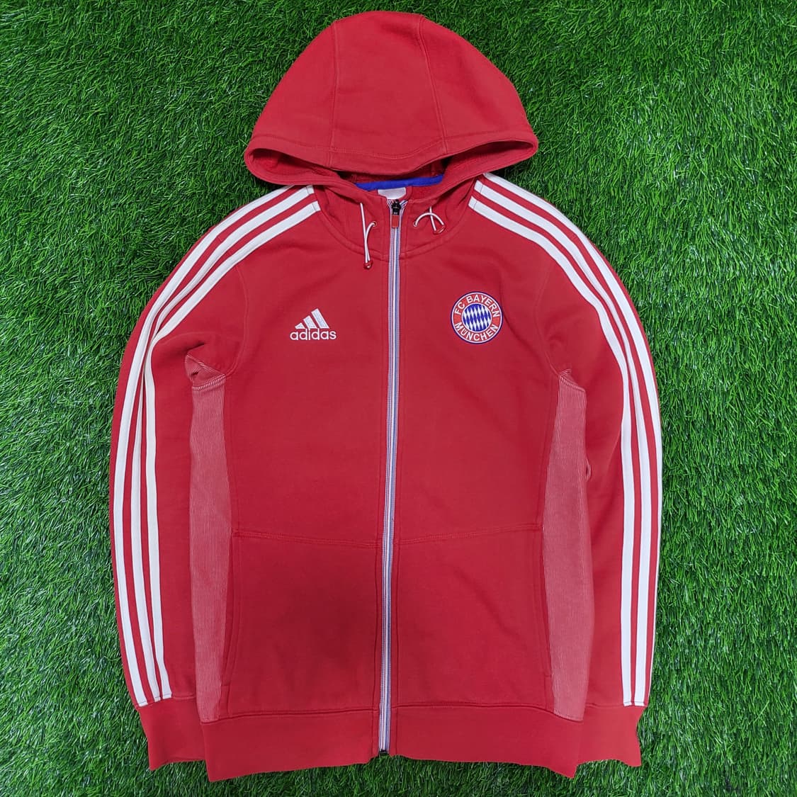 13-14시즌 바이에른 뮌헨 아디다스 후드집업 상품이미지1