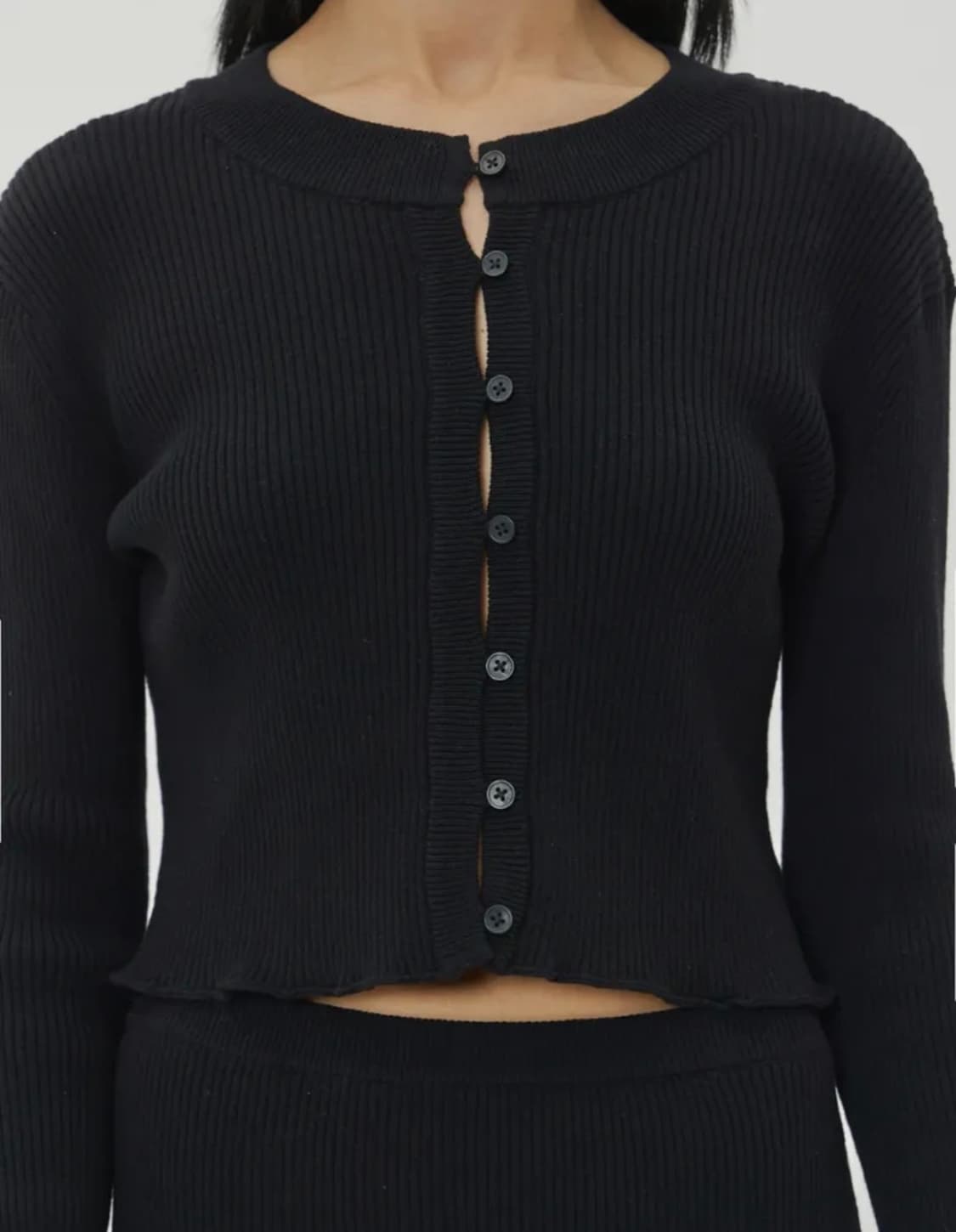매종미네드 슬림 버튼 블랙 가디건 상품이미지1