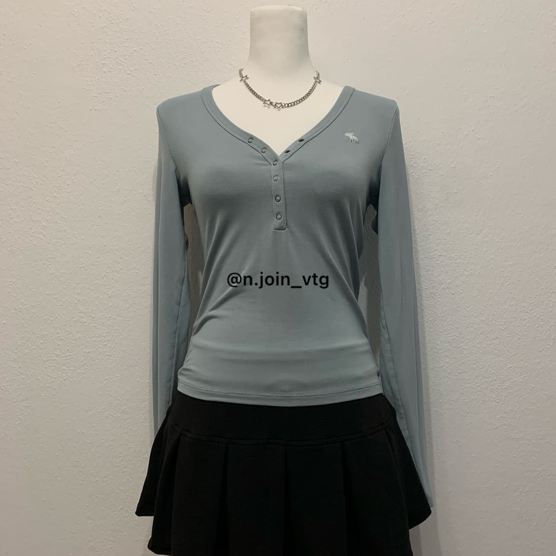 예약) 아베크롬비 헨리넥 뮤트 하늘 롱슬리브 상품이미지1