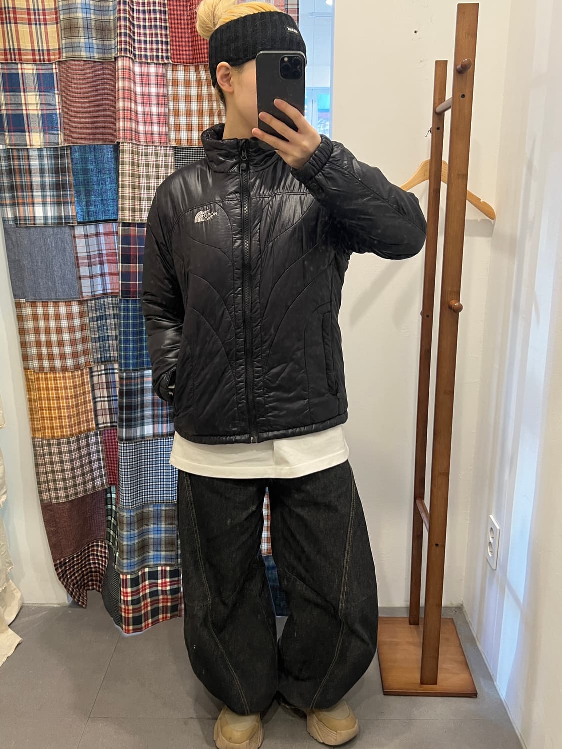 노스페이스 블랙 퀄팅 패딩 상품이미지2