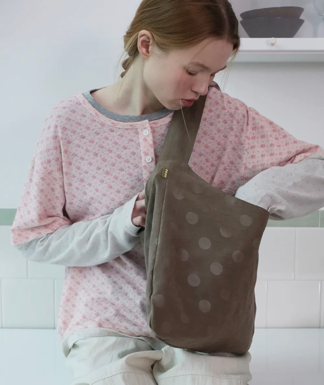 Dotted Reversible Day Bag [2 Color] 상품이미지1