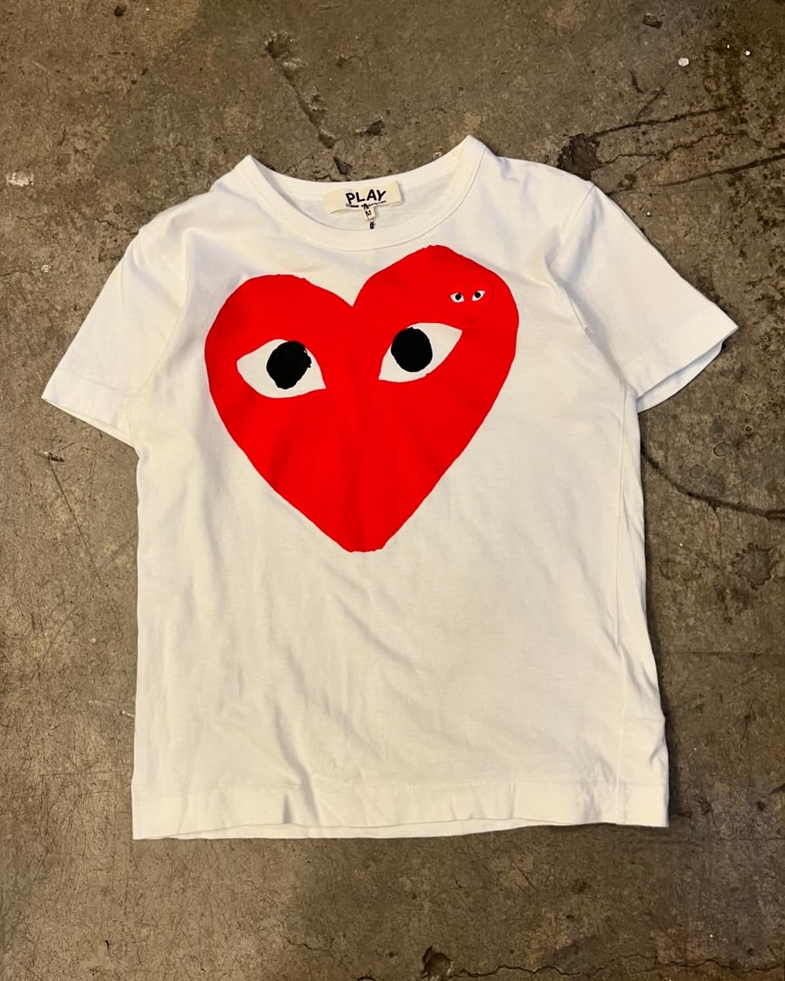 Comme Des Garcons Big Heart Wapen Tee 상품이미지4