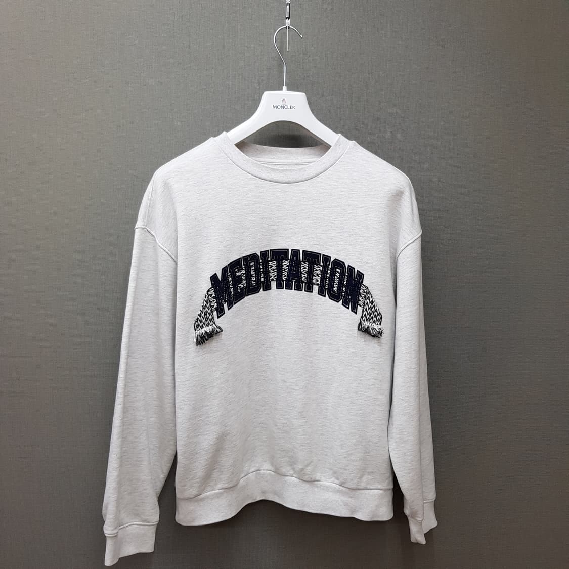 한섬 타임 2022 레터링 그래픽 맨투맨 95사이즈 상품이미지1