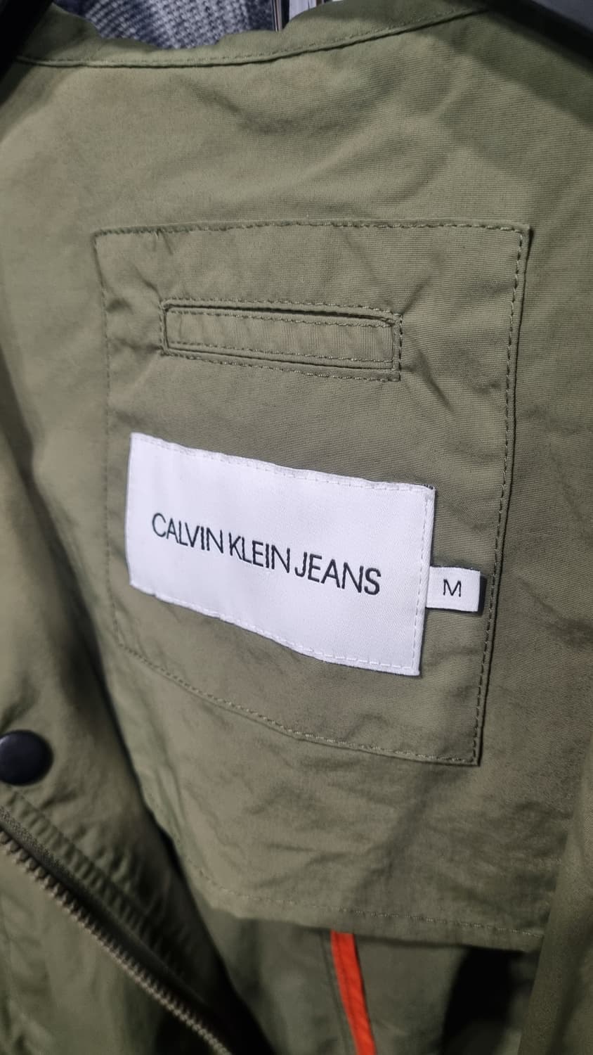 Calvin Klein jeans) 켈빈클라인 카키색 후드 야상 105 상품이미지3