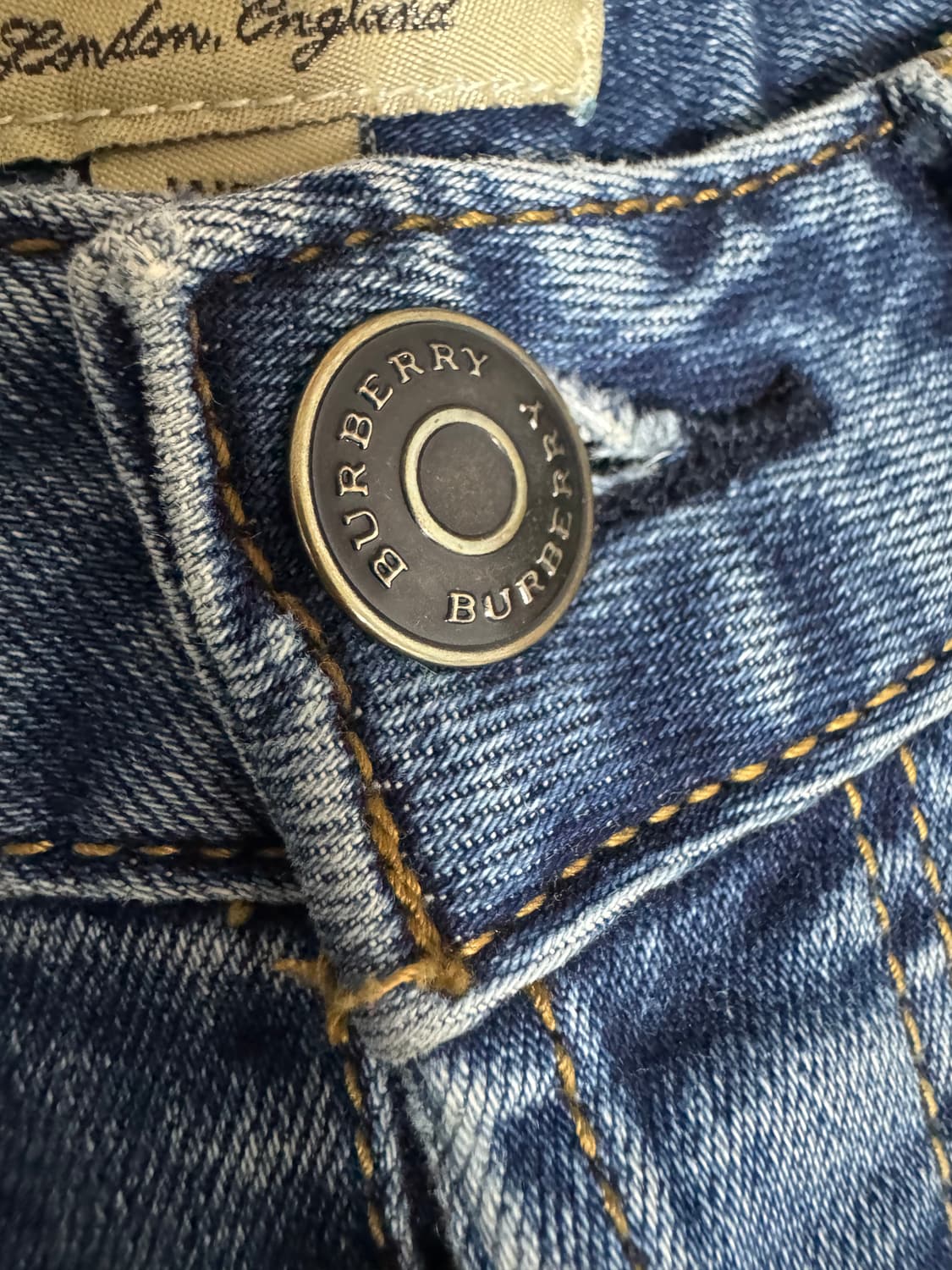 버버리 스트레치 로우라이즈 중청워싱 스키니 데님 27사이즈 상품이미지3
