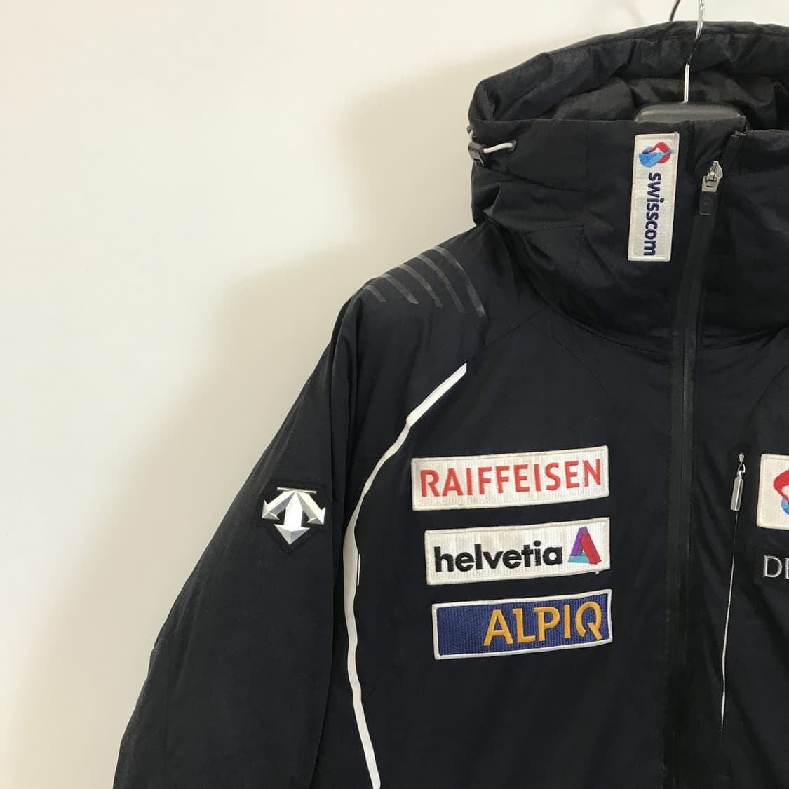 데상트 아우디 스위스 스키팀 덕다운패딩 [105] 상품이미지2