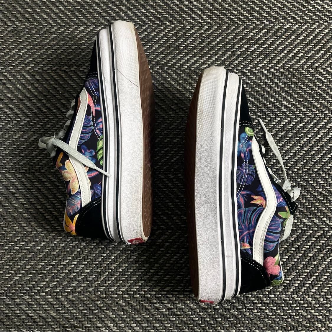 반스 올드스쿨 트리피 스니커즈o 3806 상품이미지4