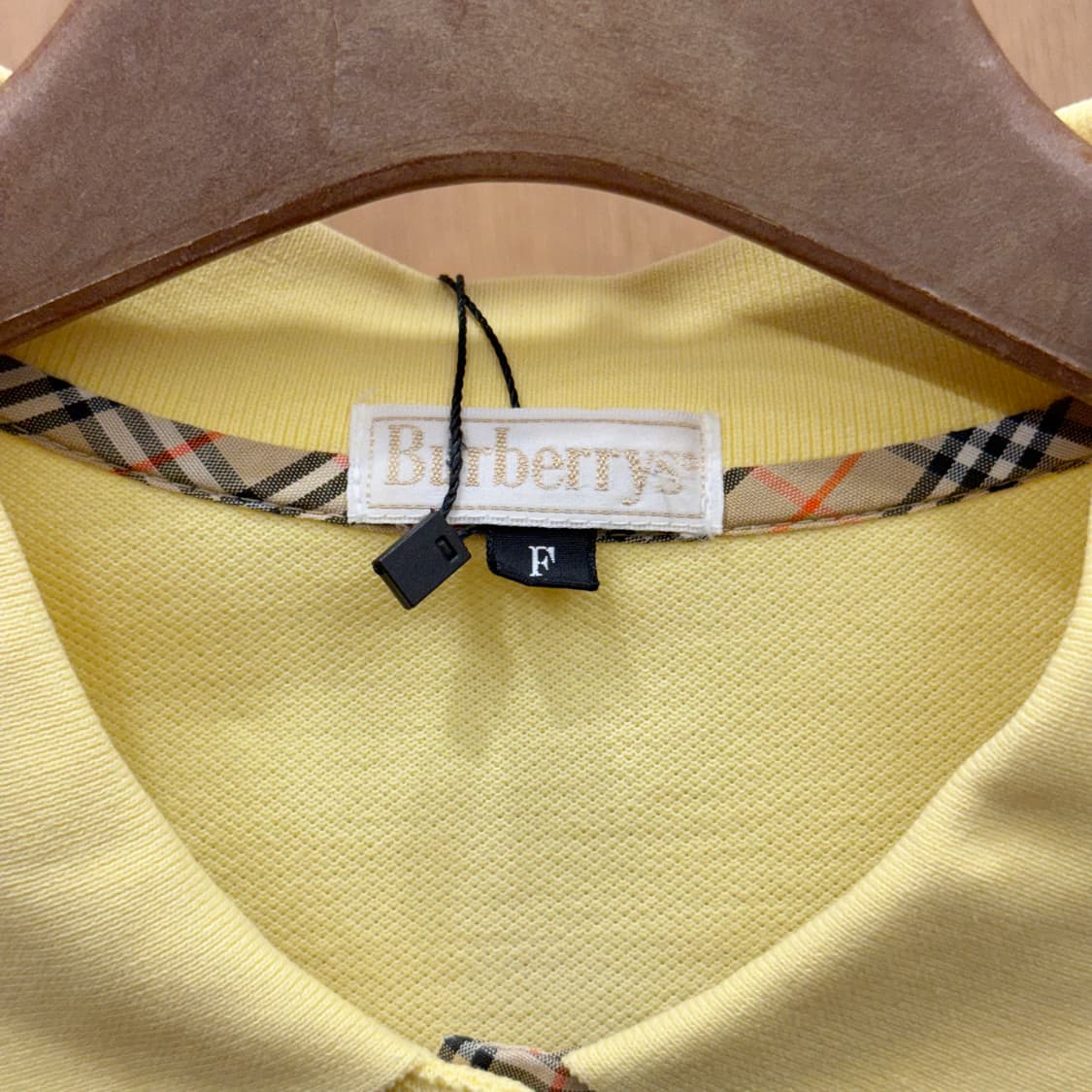 버버리 버버리스 반팔 PK 티셔츠 노바 체크 디테일 슬림핏 옐로우 상품이미지7