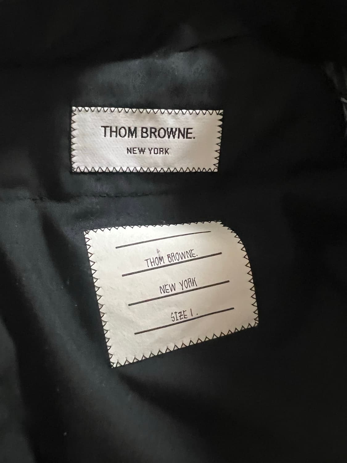 톰브라운 사이드 스트랩 로우라이즈 슬랙스 팬츠 1 상품이미지2