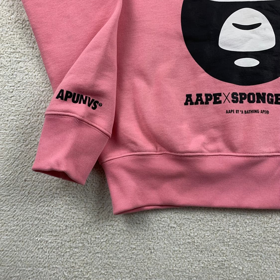 에이프 x 스폰지밥 핑크 맨투맨 상품이미지5