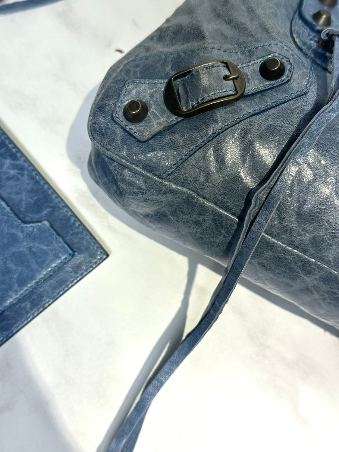 [A 정품] 발렌시아가 시티 모터백 퍼스트 블루 상품이미지5