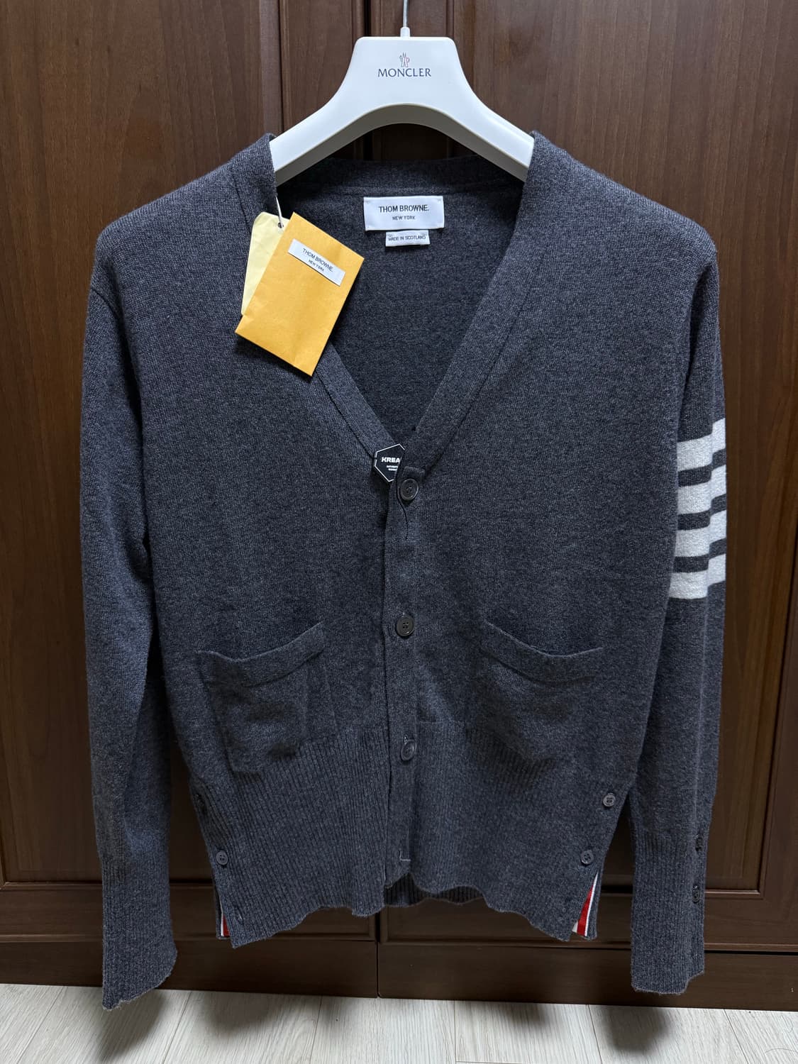 톰브라운 캐시미어 가디건 3사이즈 새상품 상품이미지1