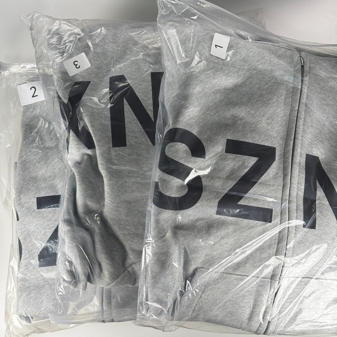 yeezy 이지 HD-10 KOREA 후드집업 1,2,3사이즈 미개봉 상품이미지1