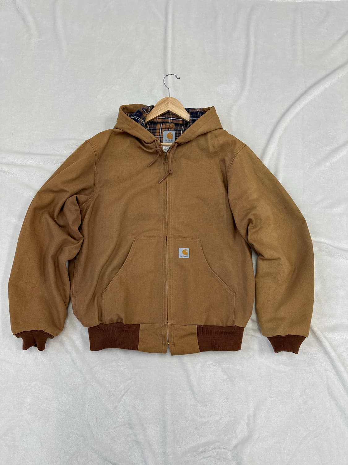 (M)칼하트 USA 안감 체크 액티브 덕 자켓 J133 BRN 상품이미지1