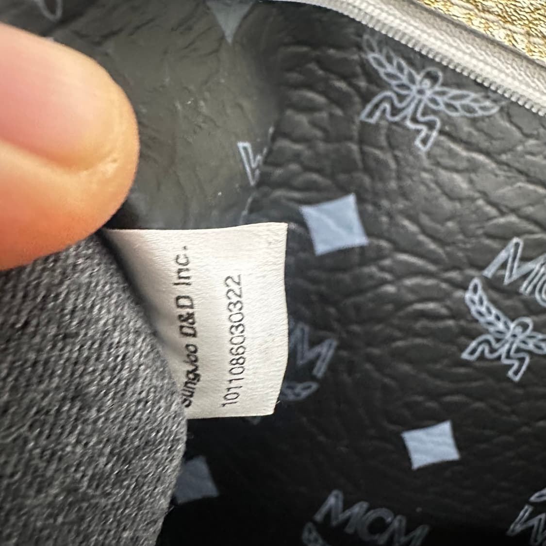 MCM 엠씨엠 라이언 비세토스 여성 토트백 상품이미지10