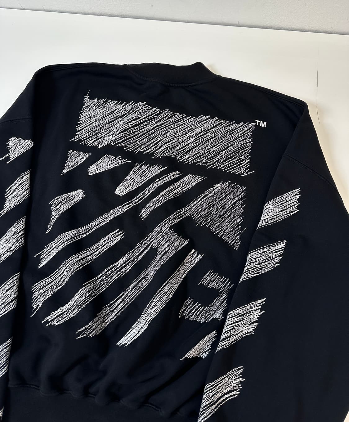 오프화이트 스트라이프 디아스 스웻셔츠 M 상품이미지5