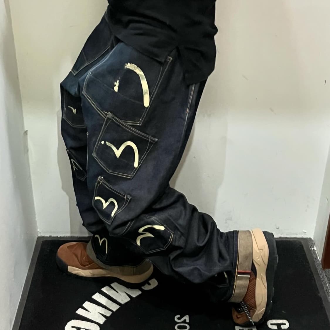 EVISU Multi Pocket Pants 상품이미지4