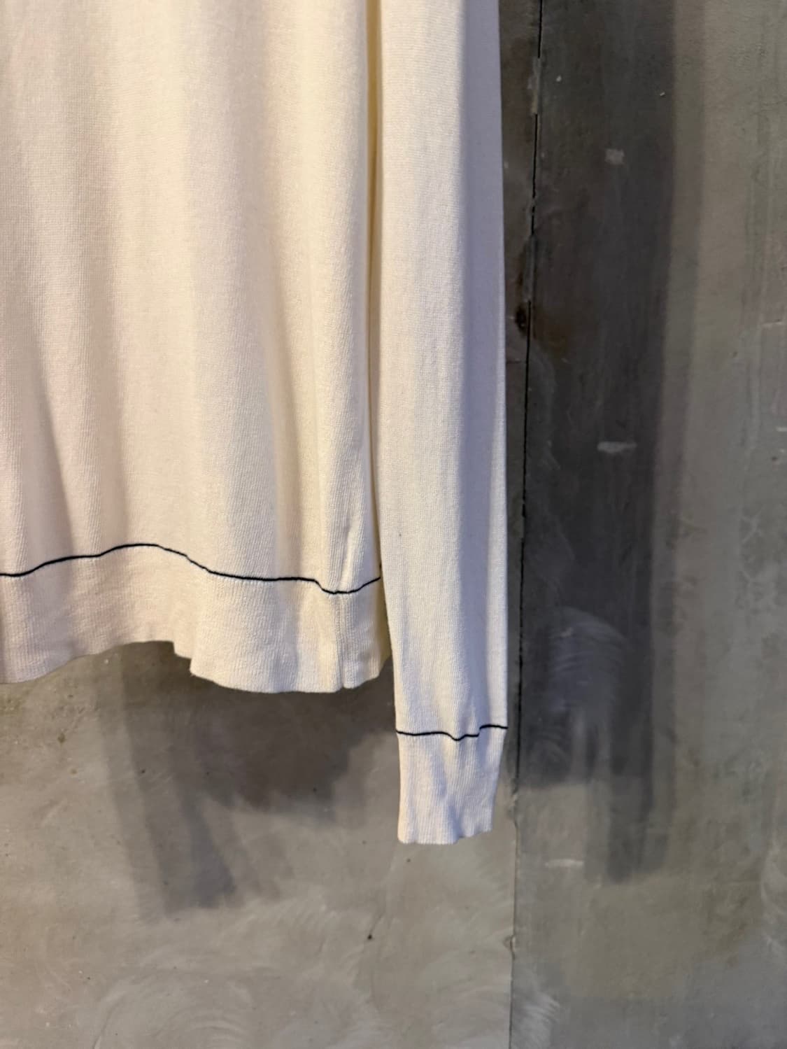 띠어리 크루넥 니트 100 상품이미지8