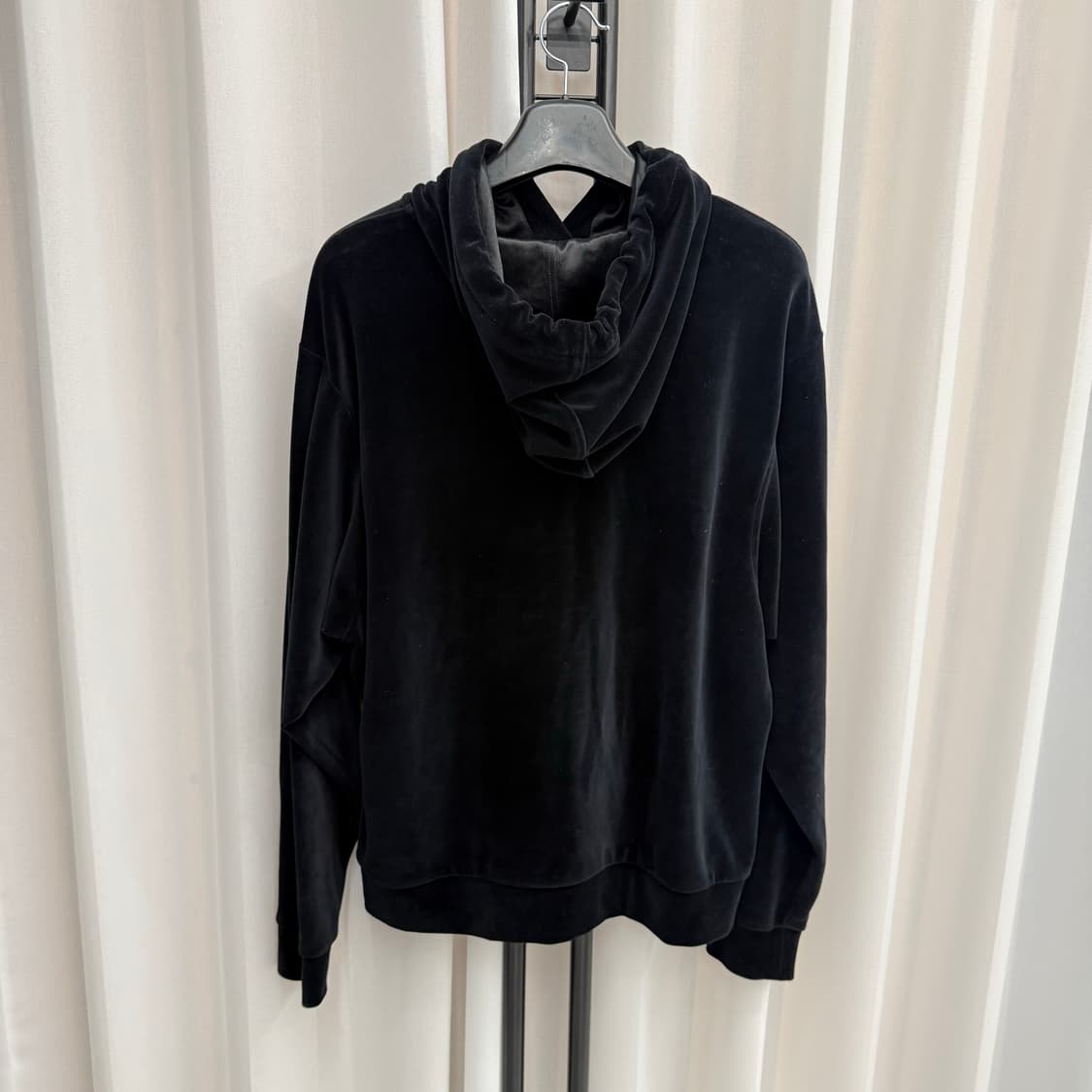 [백화점판/M] 구찌 로고 벨벳 후드티 상품이미지3