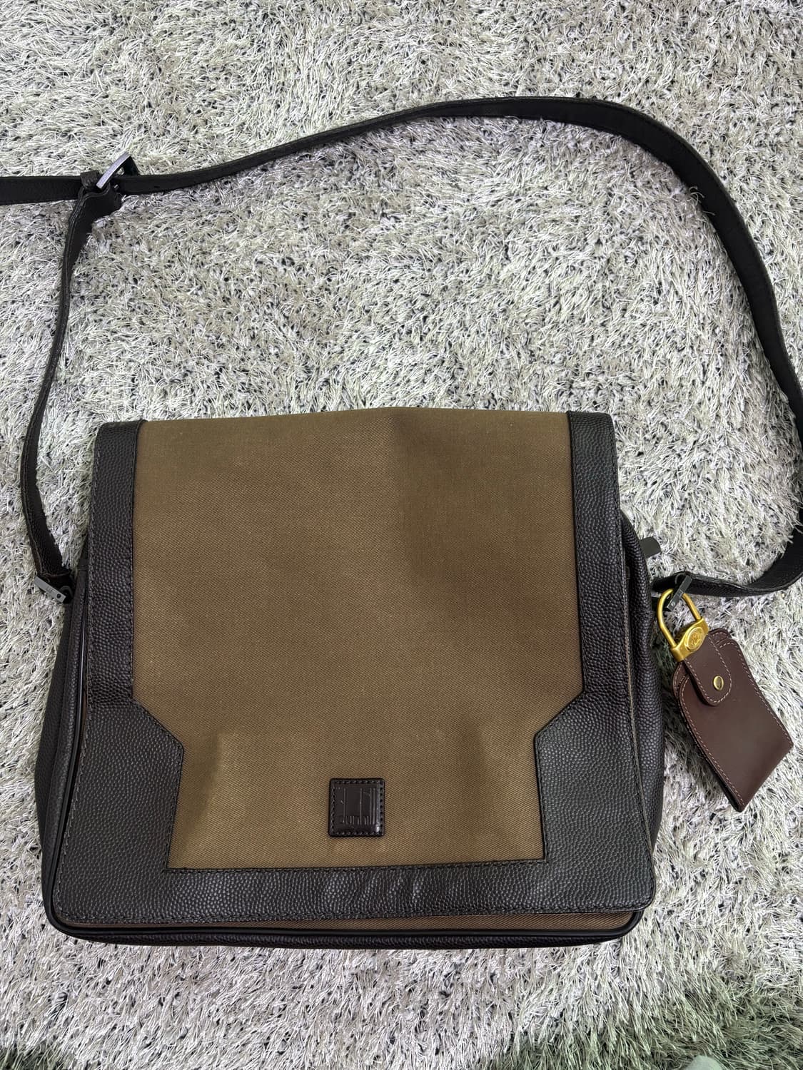 영국 브랜드 DUNHILL 가죽 컨버스 크로스백 상품이미지1